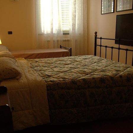 A Nespulara Bed & Breakfast Galati Marina Екстериор снимка